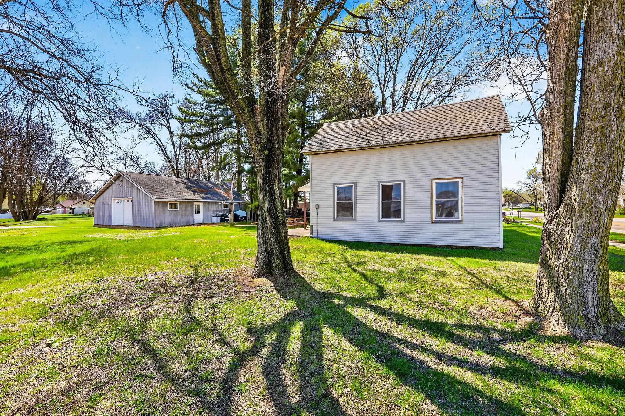 400 Chestnut Street Boscobel, WI 53805 - Photo 3 of 64