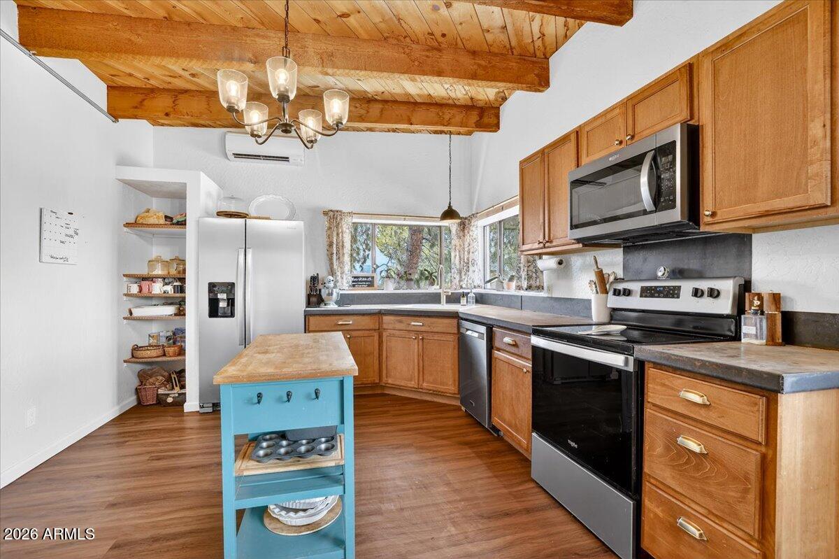 13505 East Rindone Lane Cornville, AZ 86325 - Photo 17 of 73 15-Kitchen