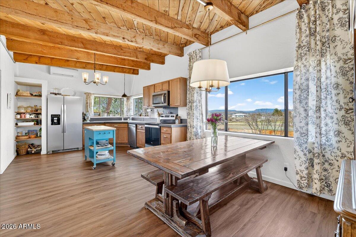 13505 East Rindone Lane Cornville, AZ 86325 - Photo 21 of 73 19-Dining