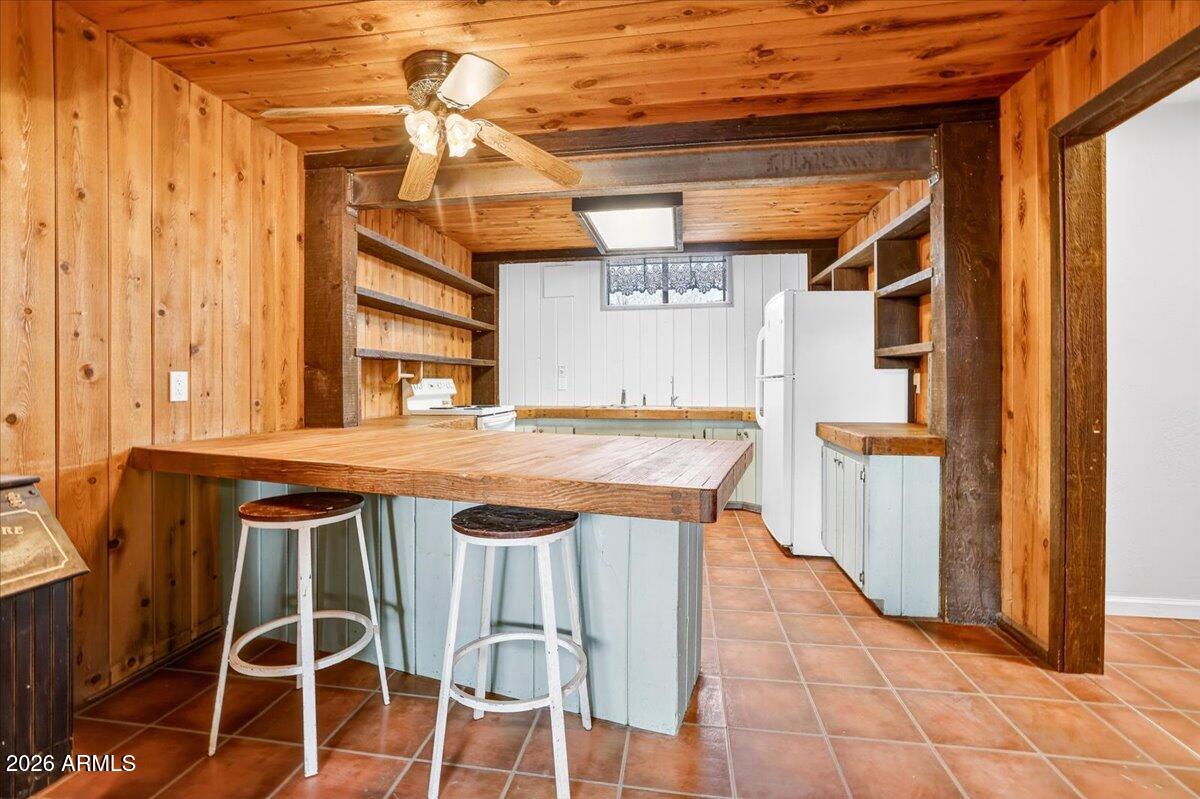 13505 East Rindone Lane Cornville, AZ 86325 - Photo 45 of 73 41-kitchenette