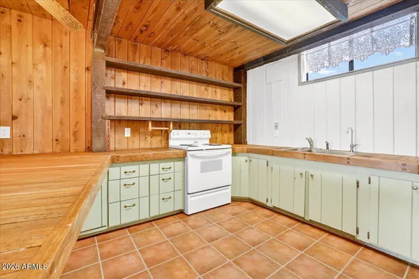 $990,000 | 13505 East Rindone Lane, Cornville, AZ 86325