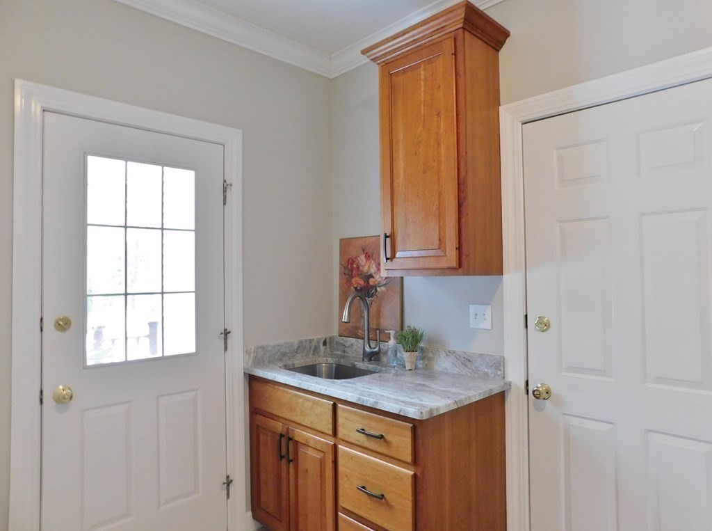 12 Red Gap Road Wilbraham, MA 01095 - Photo 11 of 24 Gallery Image 11