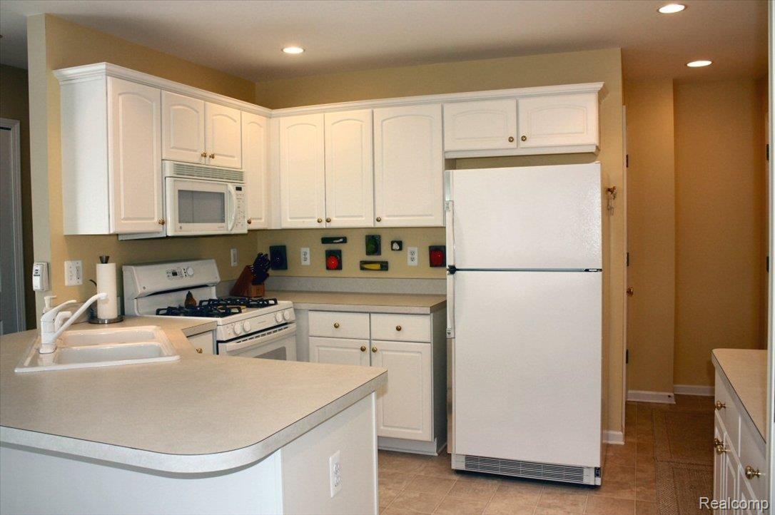 465 Harvard Drive Romeo, MI 48065 - Photo 6 of 11 kt