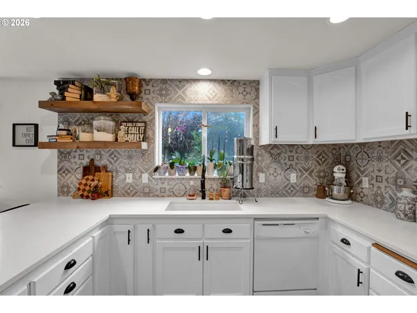 $439,000 | 1265 Laurel Street, Florence, OR 97439