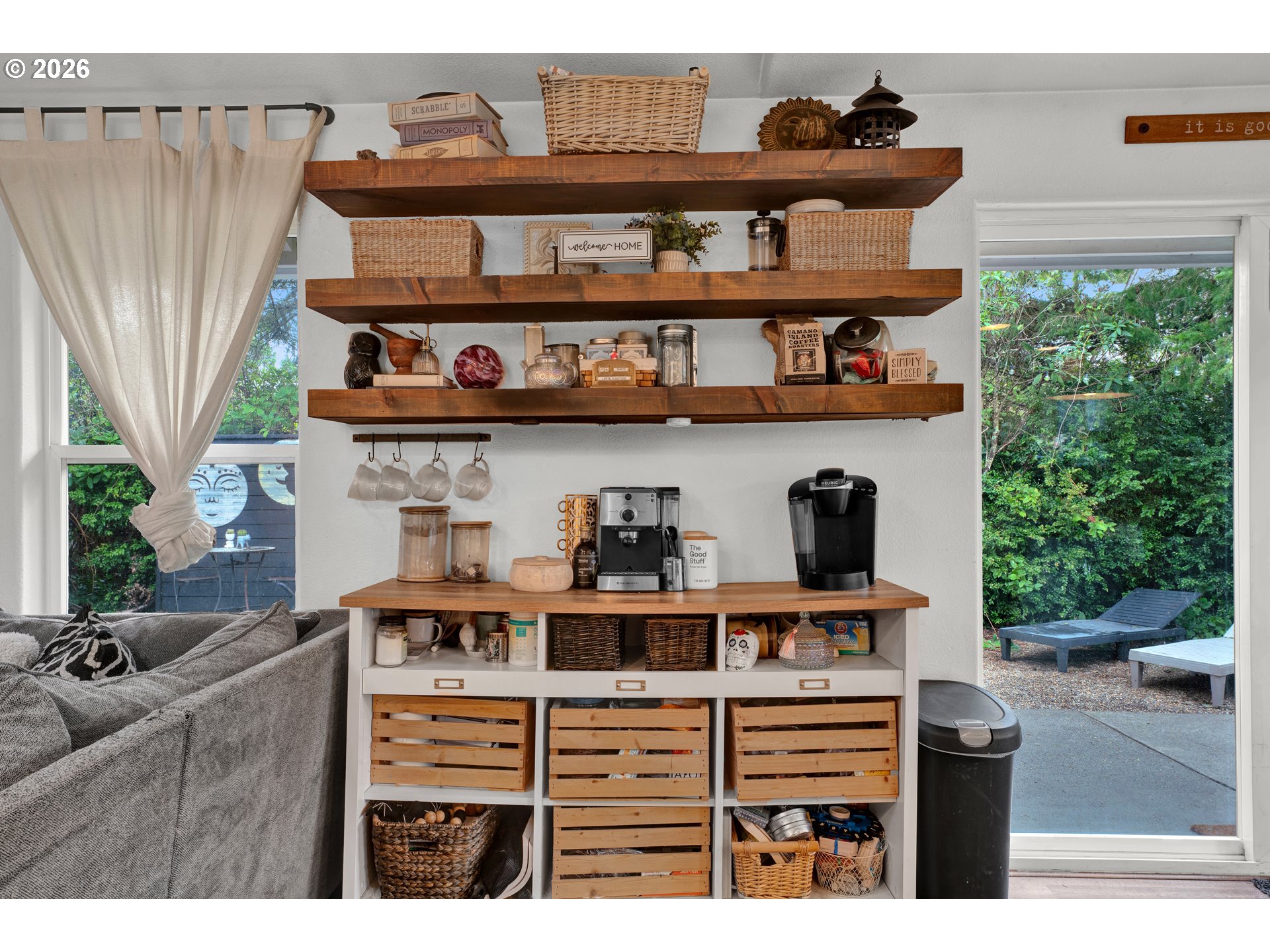 1265 Laurel Street Florence, OR 97439 - Photo 19 of 42 a kitchen with stainless steel appliances a cabinets and window
