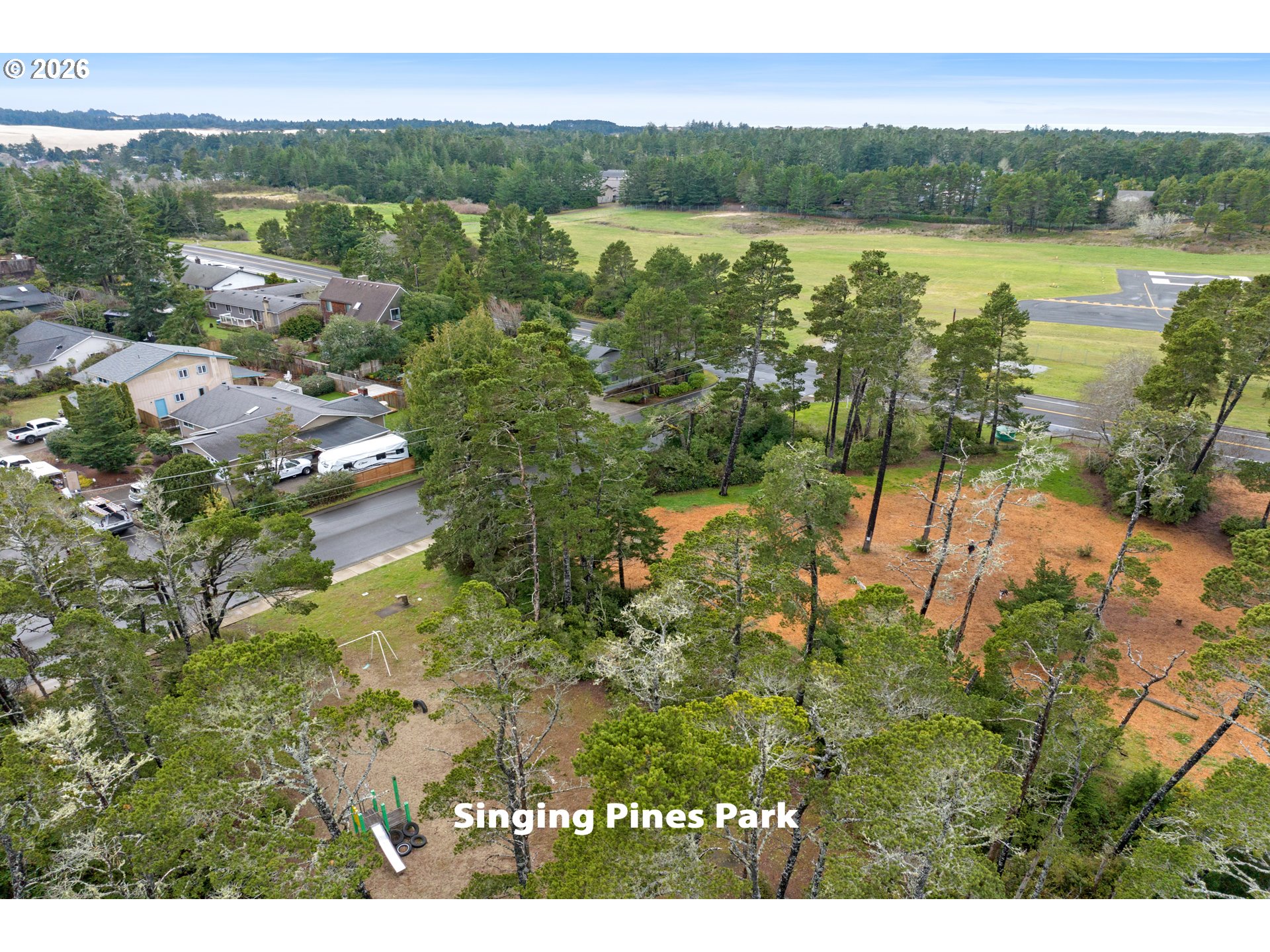 1265 Laurel Street Florence, OR 97439 - Photo 40 of 42 a view of lake with mountain