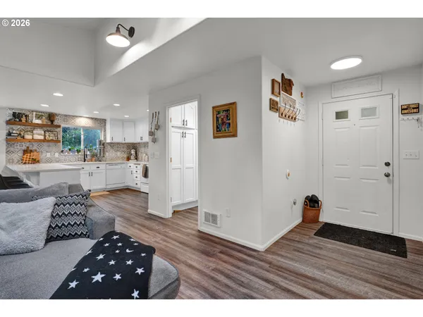 $439,000 | 1265 Laurel Street, Florence, OR 97439