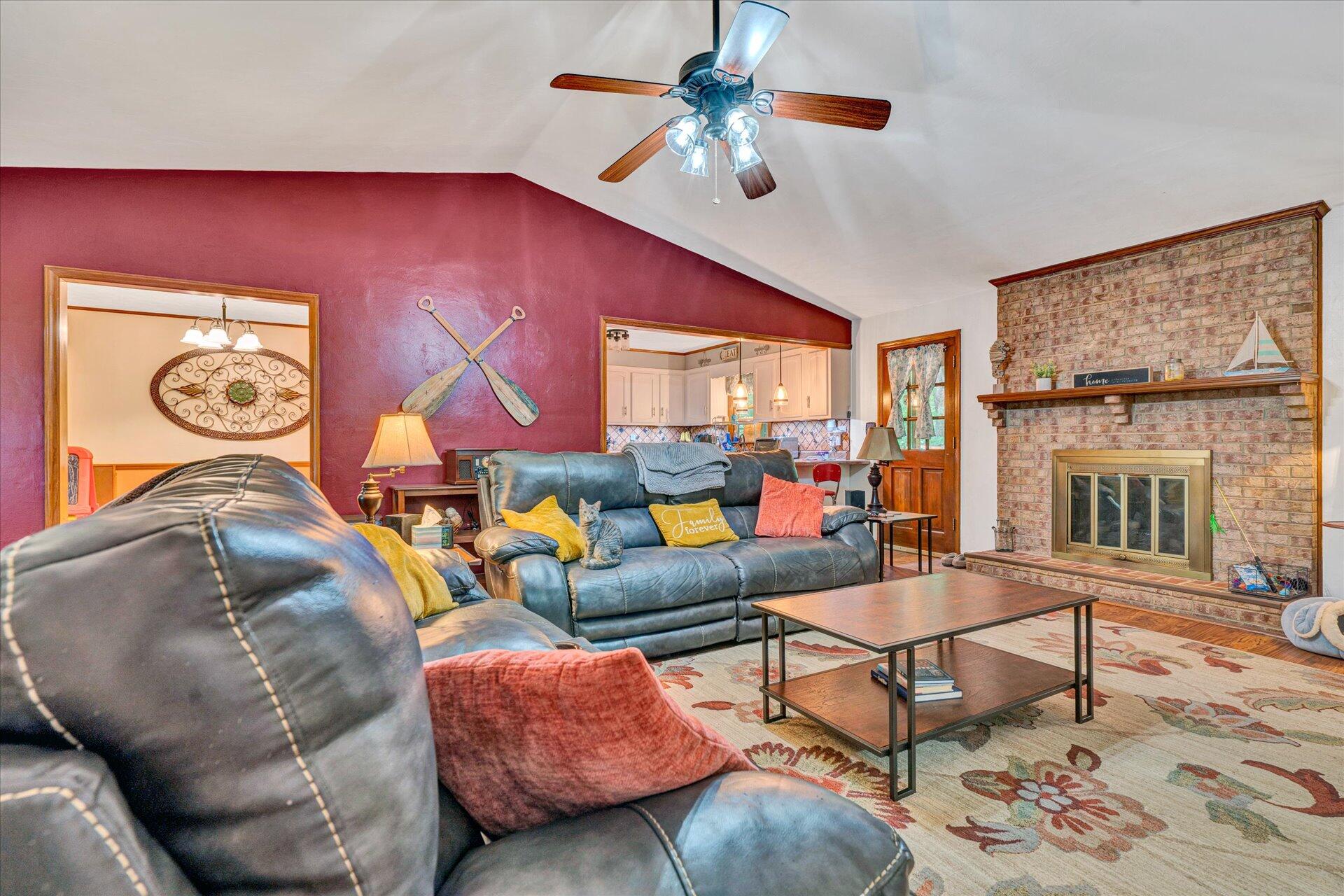 1328 Mountain Pass Road Blue Ridge, VA 24064 - Photo 4 of 26 05-DSC5351