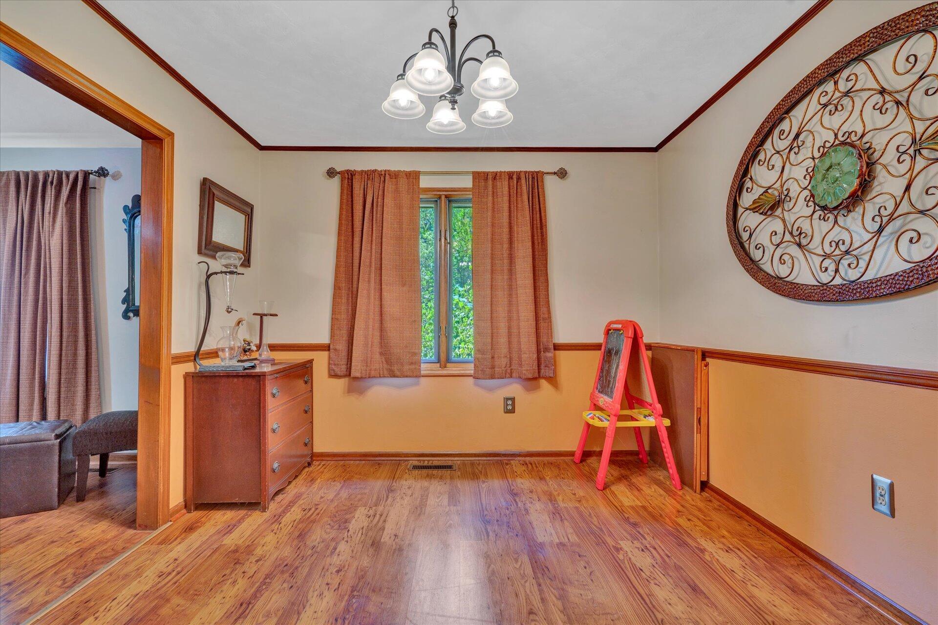 1328 Mountain Pass Road Blue Ridge, VA 24064 - Photo 8 of 26 09-DSC5363