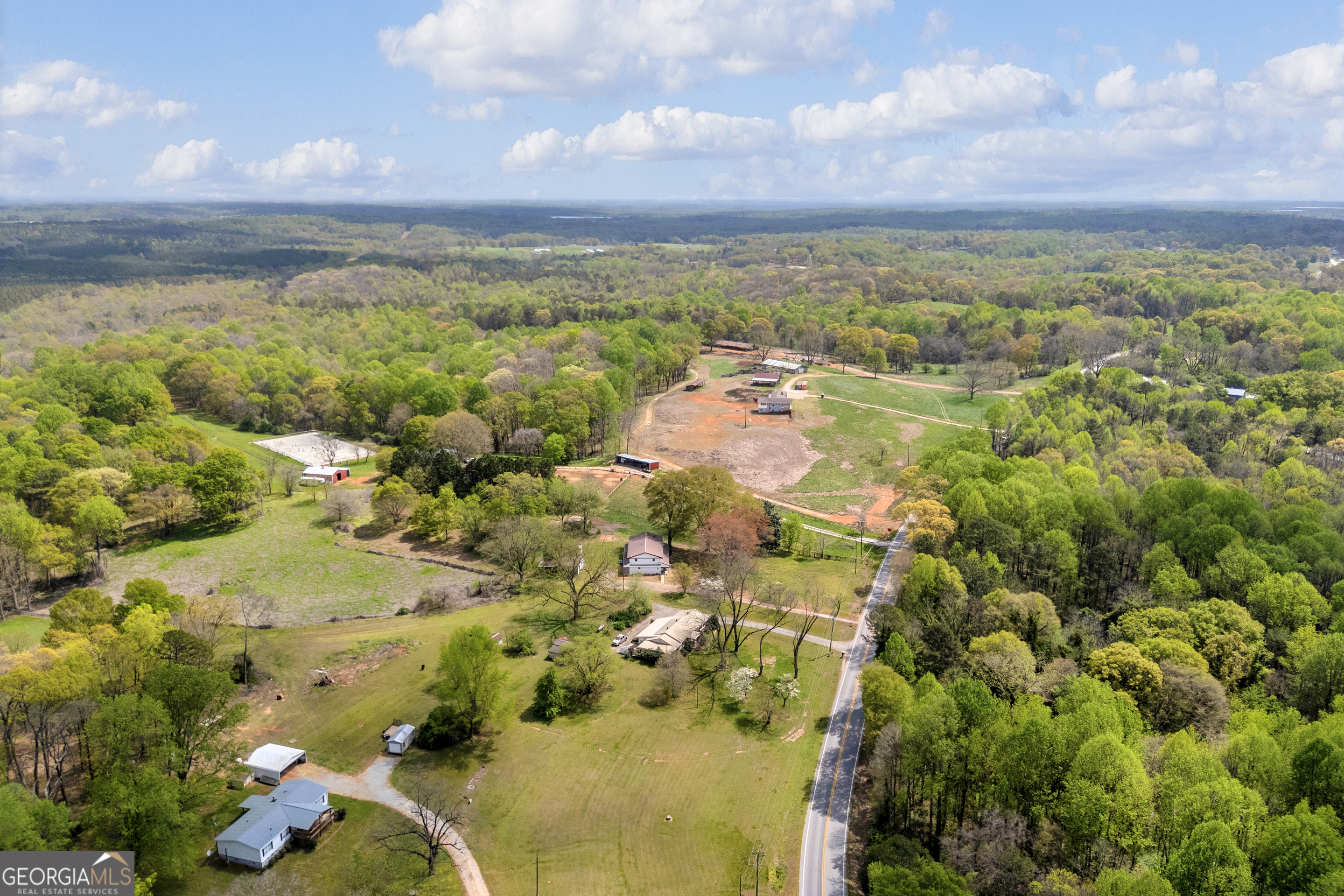 8606 Holly Springs Road Maysville, GA 30558 - Photo 70 of 74 a view of city and mountain