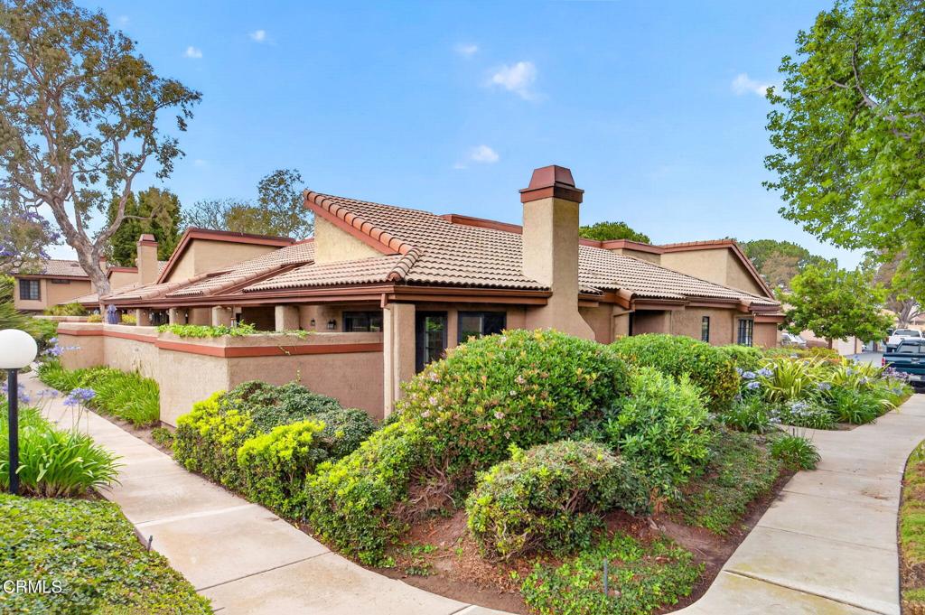 3720 Via Pacifica Walk Oxnard, CA 93035 - Photo 5 of 37 5-web-or-mls-Upmarket Media-3720ViaP019