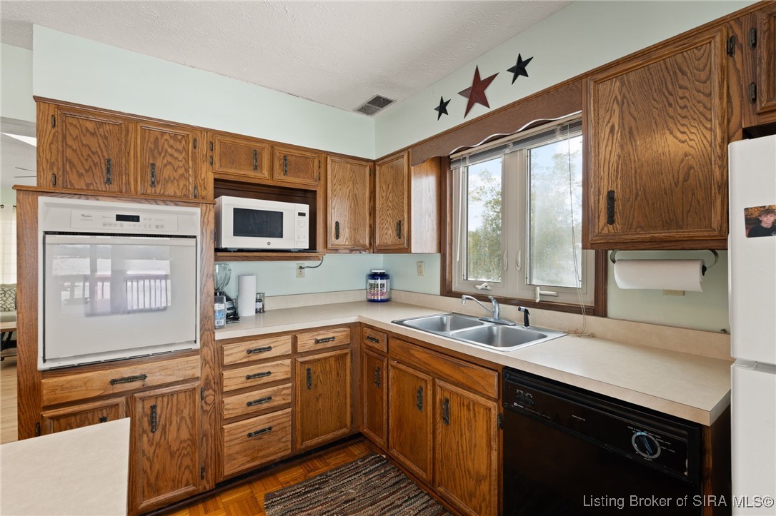 5750 Shewmaker Lane Southeast Elizabeth, IN 47117 - Photo 17 of 52