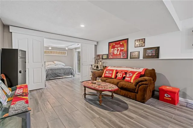 $350,000 | 9705 Northwest Hampton Woods Drive, Kansas City, MO 64152