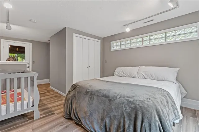 $350,000 | 9705 Northwest Hampton Woods Drive, Kansas City, MO 64152