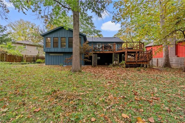 $350,000 | 9705 Northwest Hampton Woods Drive, Kansas City, MO 64152