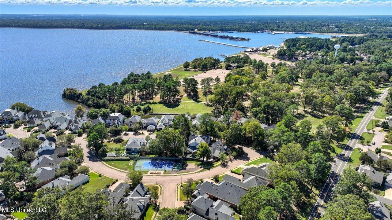 109 Overlook Pointe Circle Ridgeland, MS 39157 - Photo 71 of 84 74-109 Overlook Pointe Cir _ Home Tours