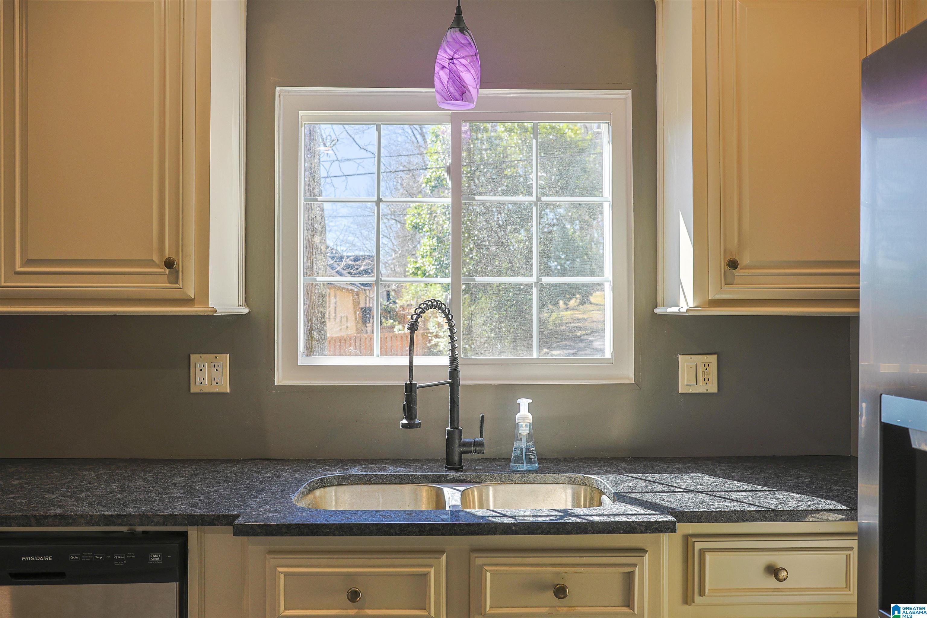 2994 Green Valley Road Birmingham, AL 35243 - Photo 5 of 26