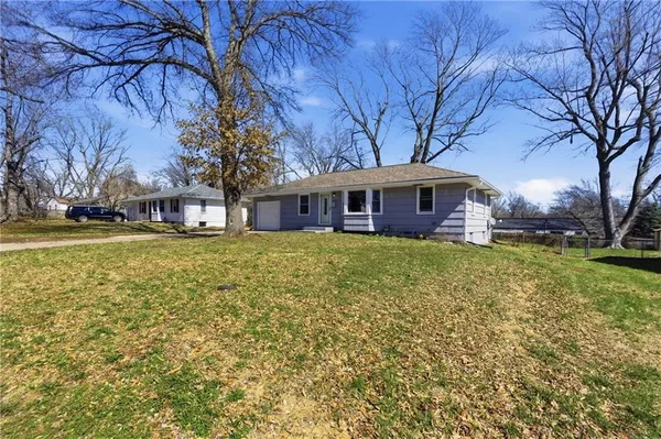 $199,999 | 10109 White Avenue, Kansas City, MO 64134