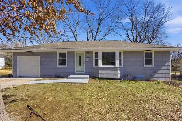 $199,999 | 10109 White Avenue, Kansas City, MO 64134
