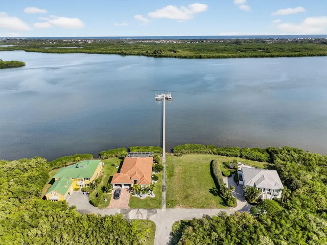 $649,000 | 3075 73rd Place, Vero Beach, FL 32967