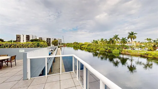$297,900 | 3675 North Country Club Drive, Unit 1610, Aventura, FL 33180