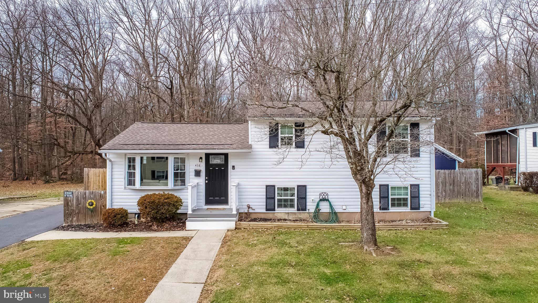 438 Chestnut Street Aberdeen, MD 21001 - Photo 1 of 28 a view of a yard in front of house