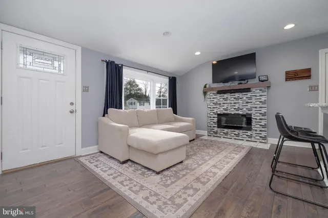 $329,900 | 438 Chestnut Street, Aberdeen, MD 21001