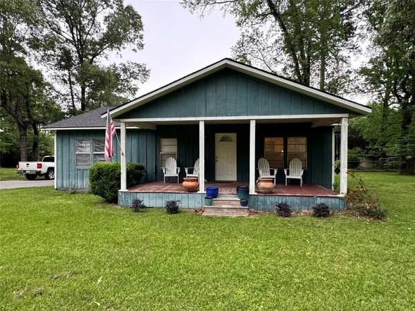 $230,000 | 316 Pine Harbor Drive, Onalaska, TX 77360