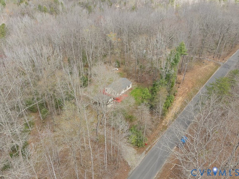 4590 Fox Chase Run Road Gum Spring, VA 23065 - Photo 19 of 31 House with road in front