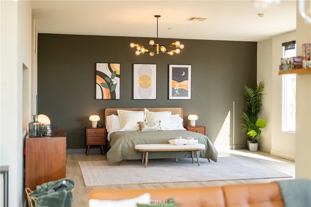 $1,250,000 | 435 West Center Street Promenade, Unit 401, Anaheim, CA 92805