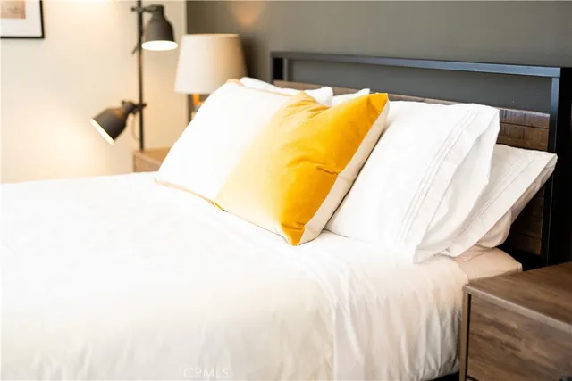 $1,250,000 | 435 West Center Street Promenade, Unit 401, Anaheim, CA 92805