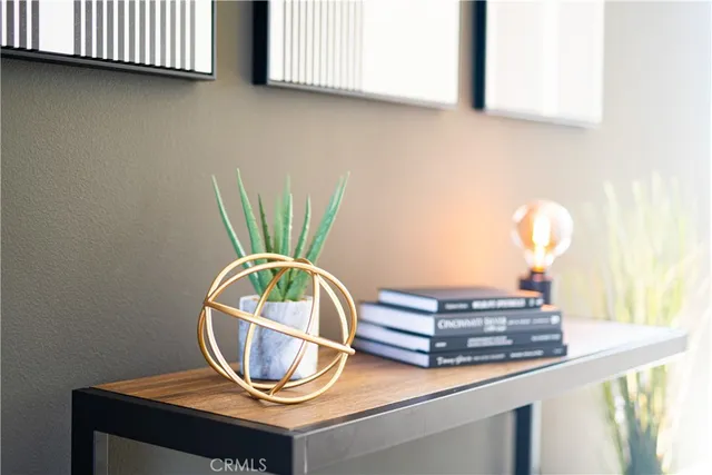 $1,250,000 | 435 West Center Street Promenade, Unit 401, Anaheim, CA 92805