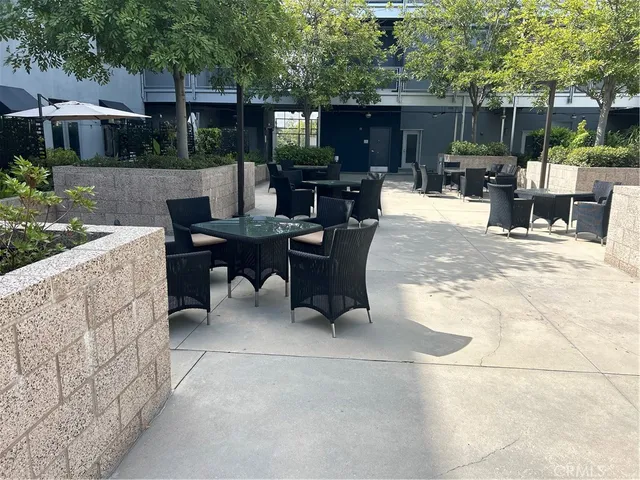 $1,250,000 | 435 West Center Street Promenade, Unit 401, Anaheim, CA 92805