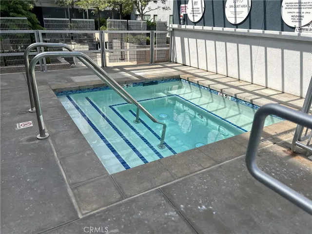 $1,250,000 | 435 West Center Street Promenade, Unit 401, Anaheim, CA 92805