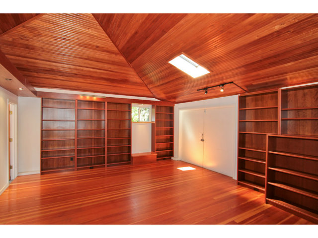 129 Spring Street Santa Cruz, CA 95060 - Photo 17 of 25 Gallery Image 17