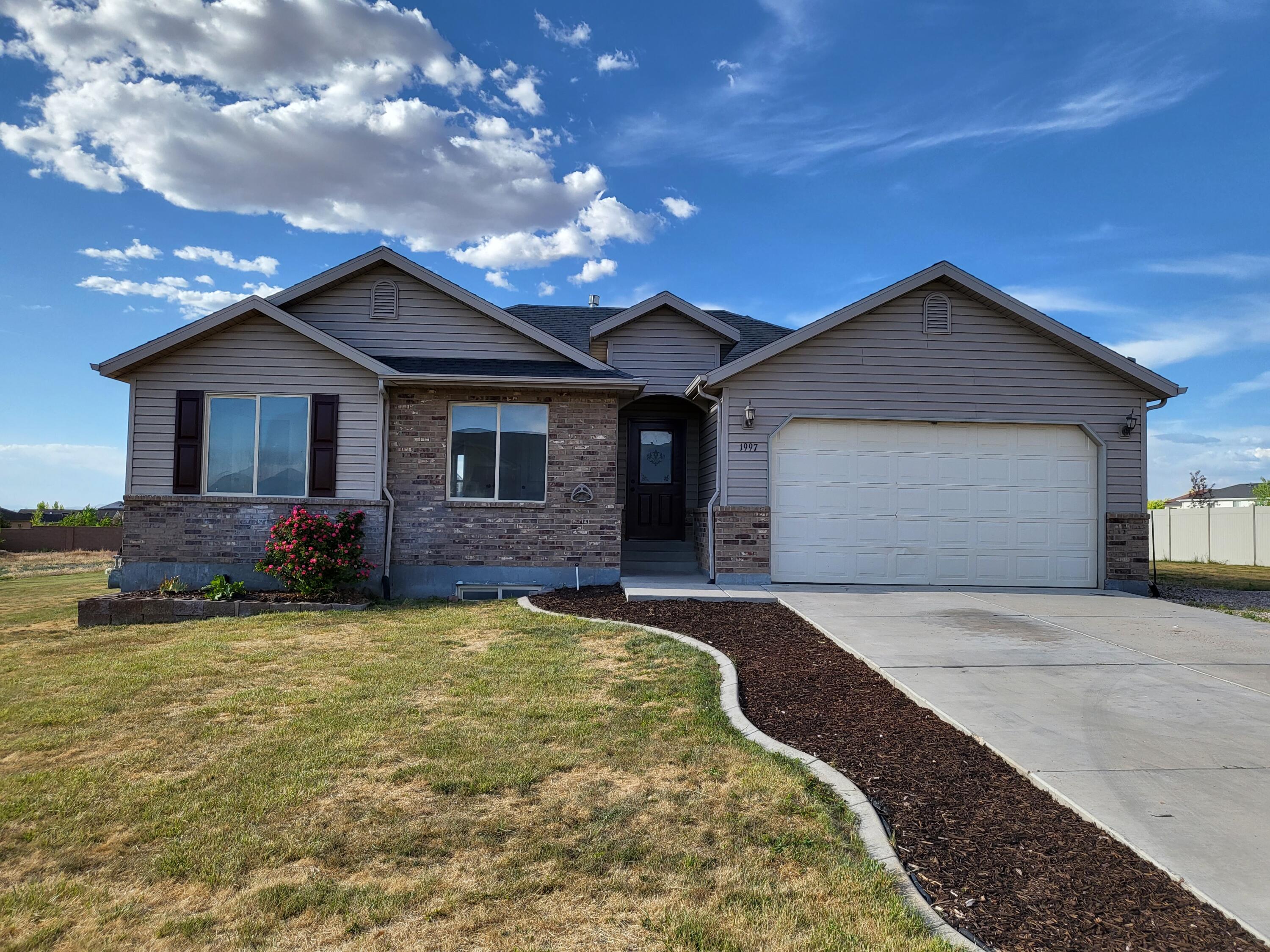 1997 Saddleback View Drive Enoch, UT 84721 - Photo 1 of 1 20220603_183324