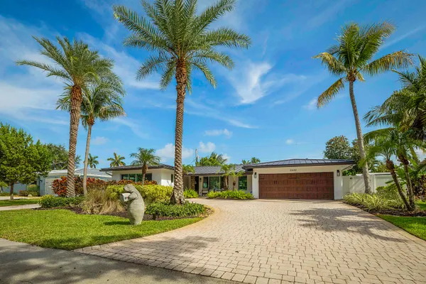 $998,000 | 2620 Northeast 53rd Street, Lighthouse Point, FL 33064