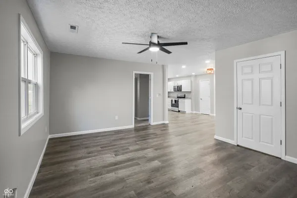 $192,000 | 206 North Main Street, Kempton, IN 46049