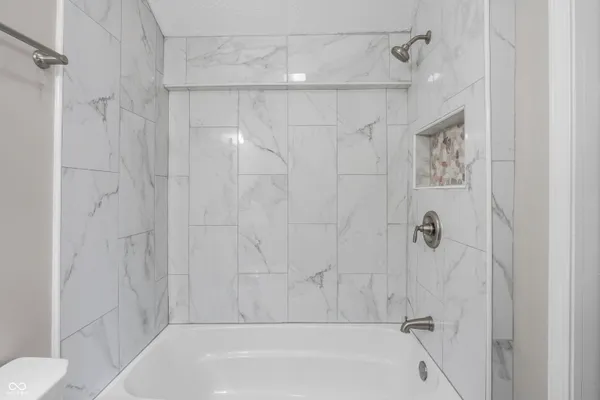 $192,000 | 206 North Main Street, Kempton, IN 46049