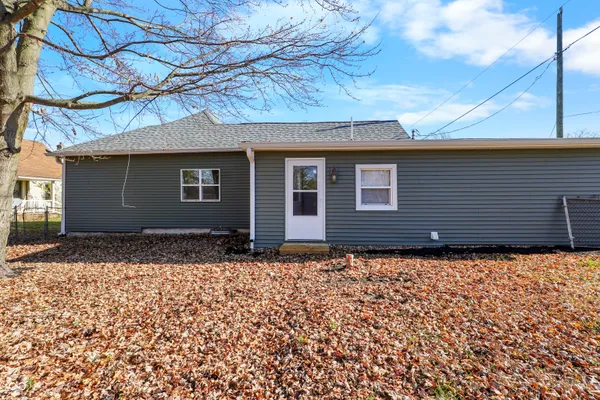 $192,000 | 206 North Main Street, Kempton, IN 46049