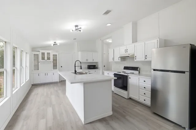 $1,950 | 816 Buckhorn Lane, Magnolia, TX 77354