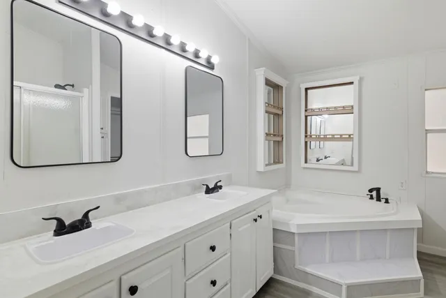 $1,950 | 816 Buckhorn Lane, Magnolia, TX 77354