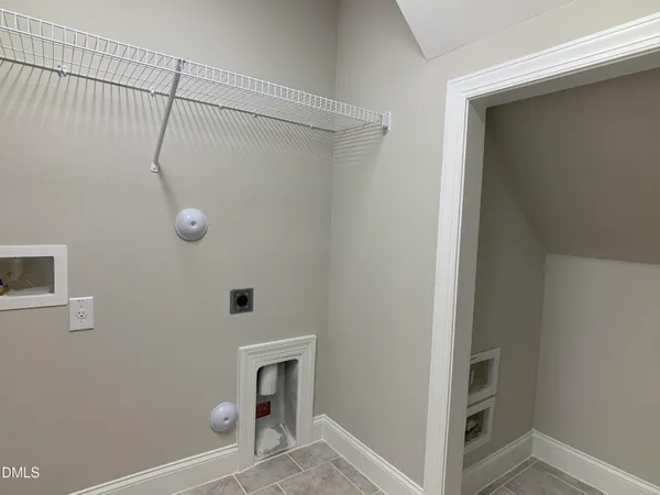 $1,700 | 672 Barneswyck Drive, Fuquay-Varina, NC 27526