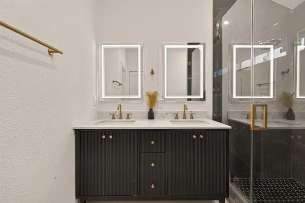 $1,750 | 1311 East 35th Street, Houston, TX 77022