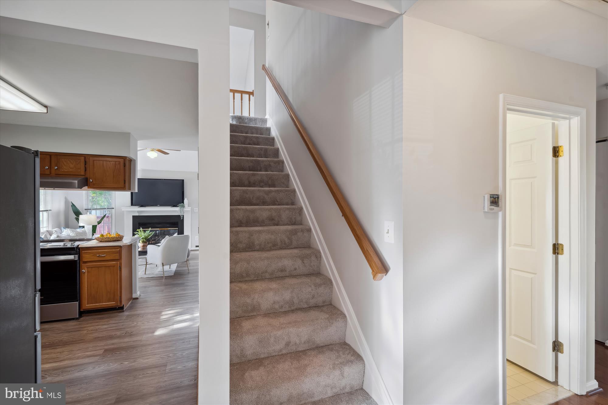 798 Eastern Point Road Annapolis, MD 21401 - Photo 16 of 61 Foyer