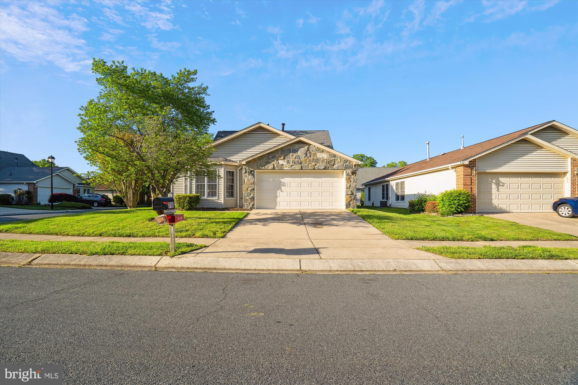 798 Eastern Point Road Annapolis, MD 21401 - Photo 2 of 61 Garage