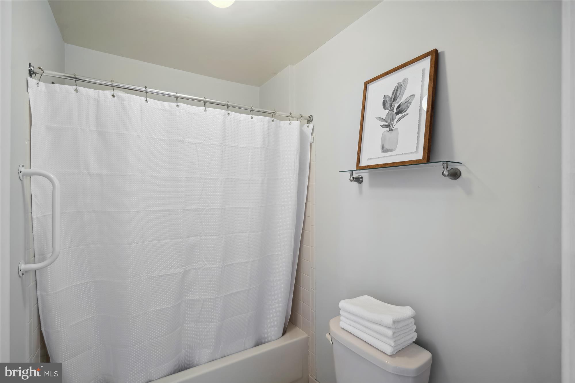 798 Eastern Point Road Annapolis, MD 21401 - Photo 21 of 61 Primary Bath