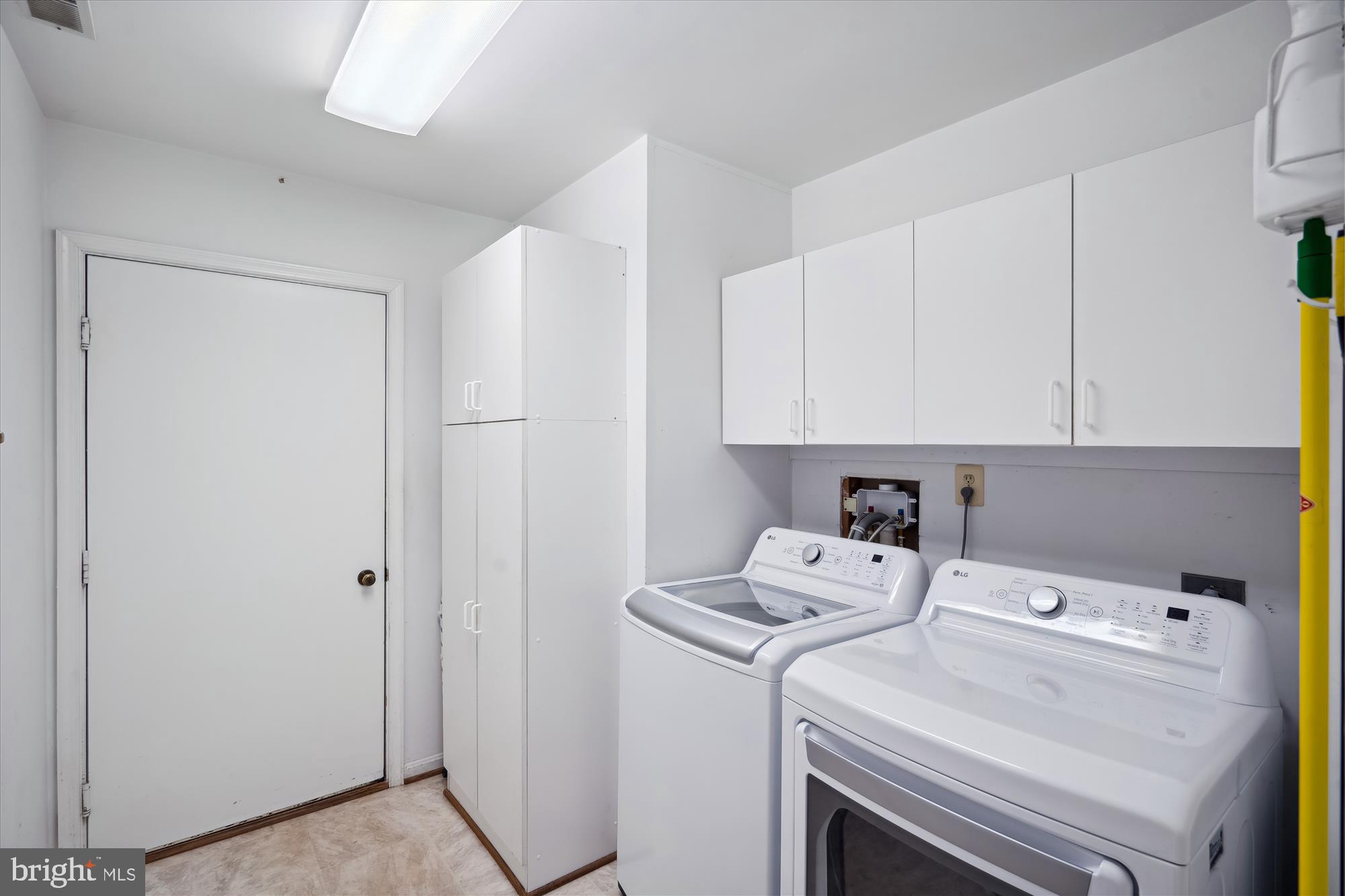 798 Eastern Point Road Annapolis, MD 21401 - Photo 33 of 61 Laundry