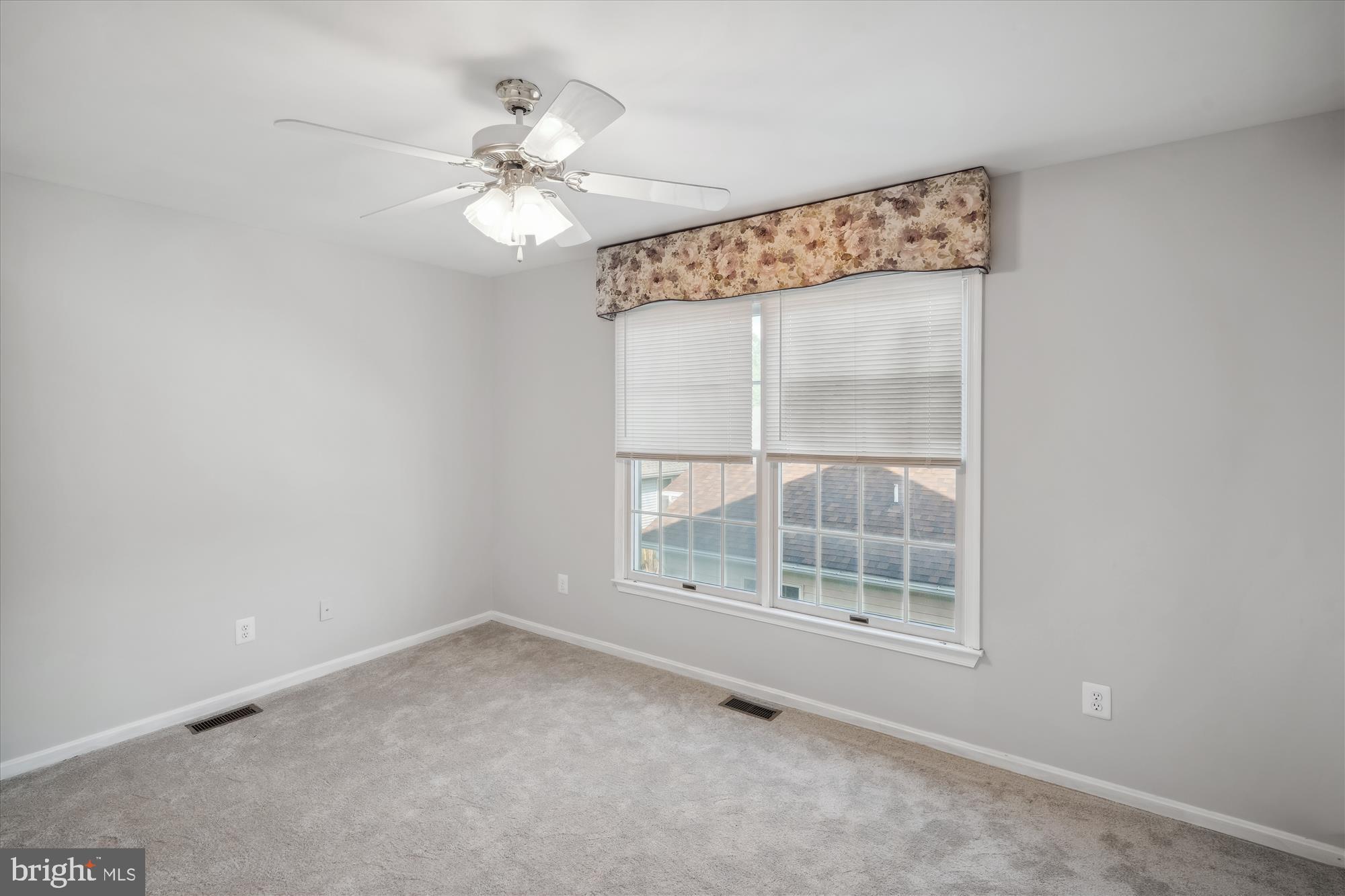 798 Eastern Point Road Annapolis, MD 21401 - Photo 36 of 61 Bedroom