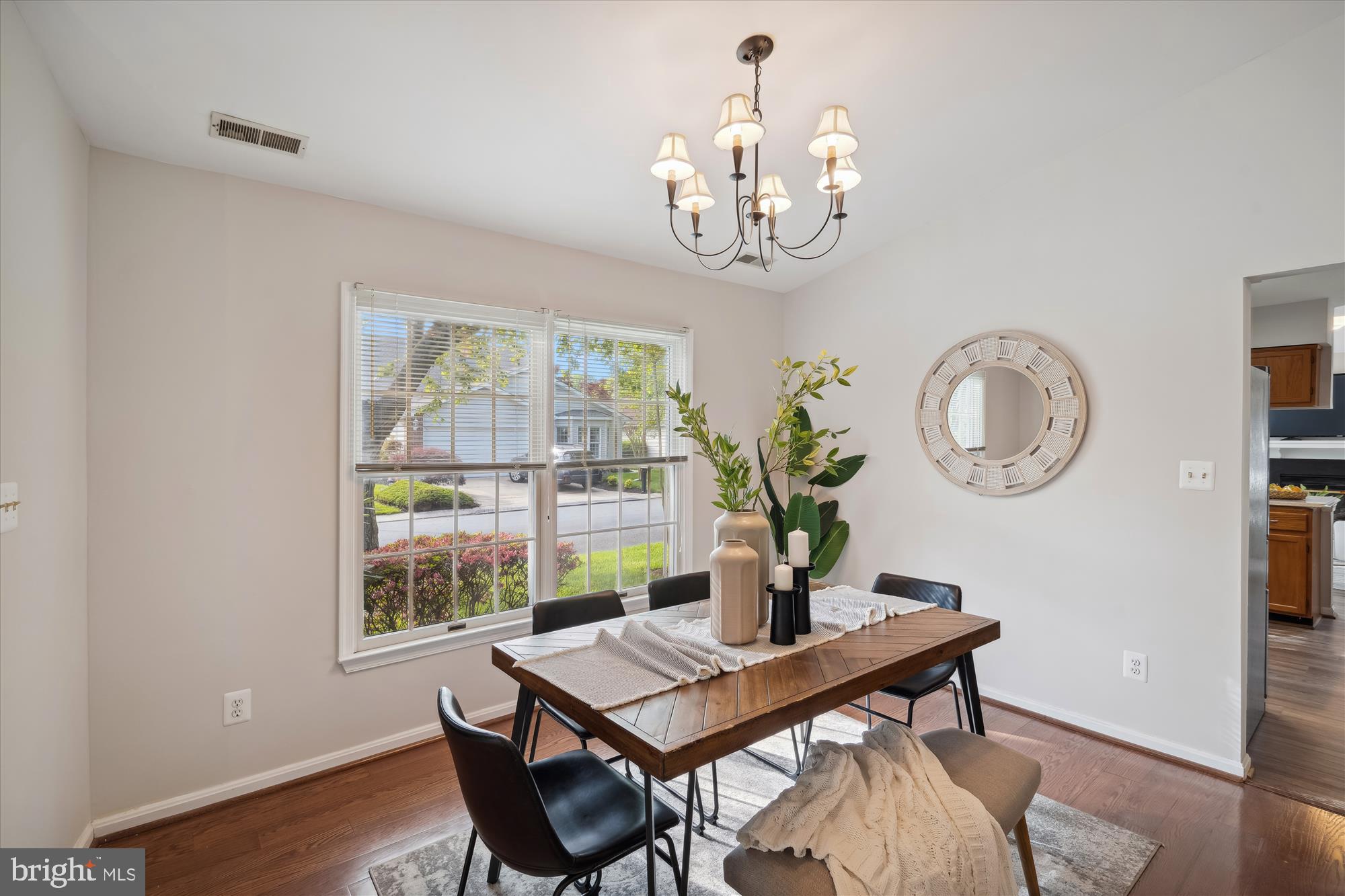 798 Eastern Point Road Annapolis, MD 21401 - Photo 5 of 61 Dining Room